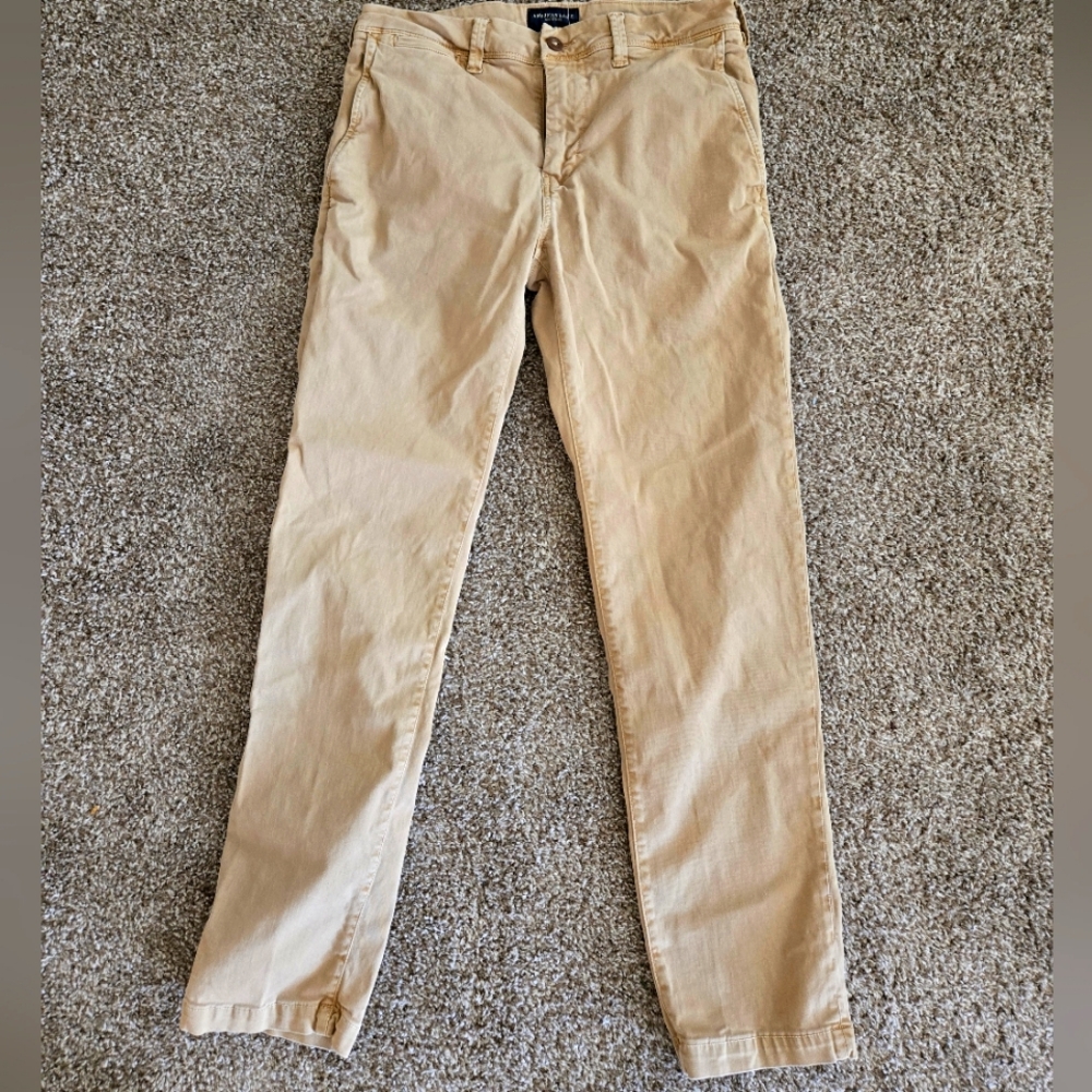 American Eagle Khaki pants